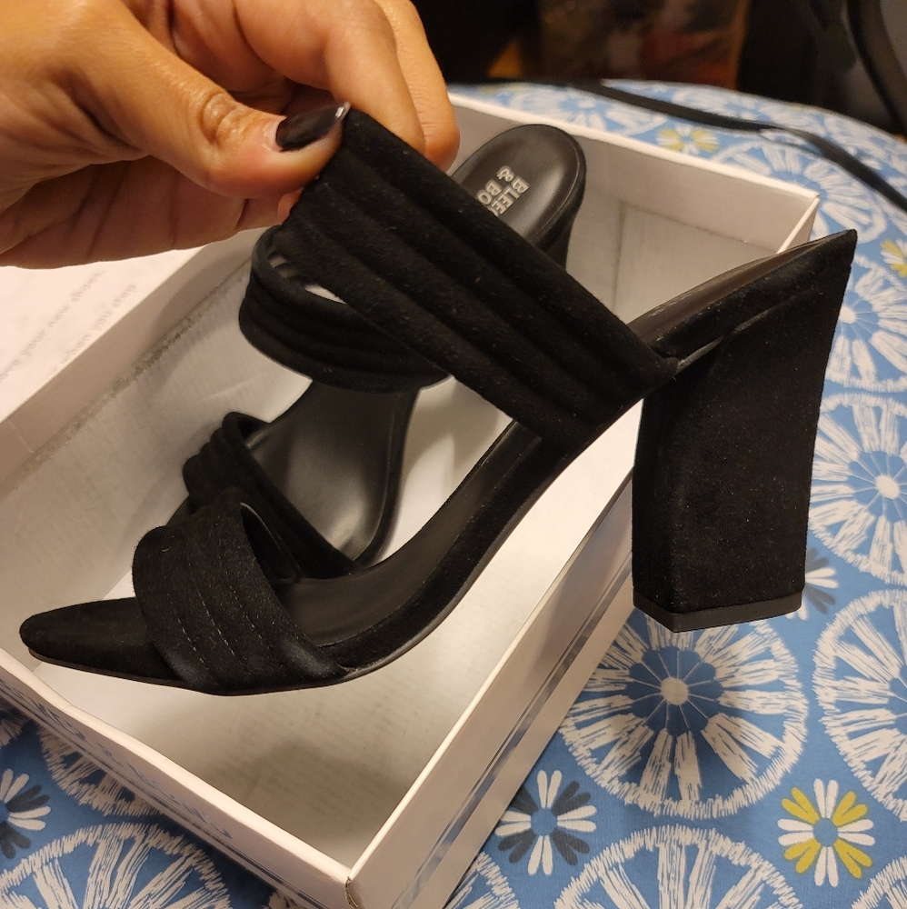 NEW Bleecker and Bleecker Sandal